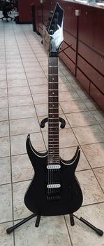 Dean w/soft bag $300